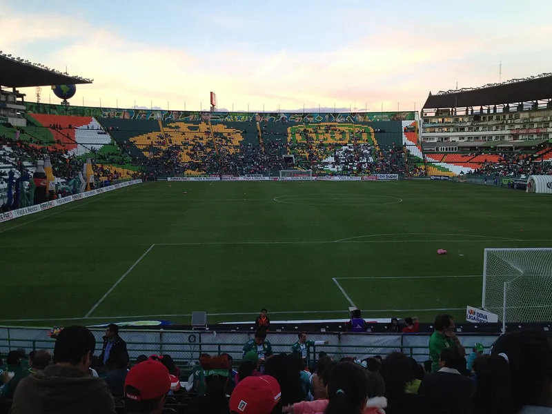 Estadio León exterior view